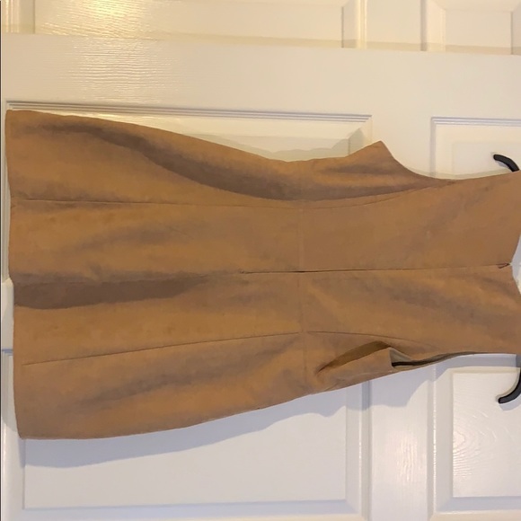 Dress - Picture 5 of 5